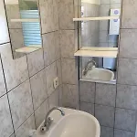 Apartment Einfache Monteurwohnung Mit Kostenlosem Parkplatz